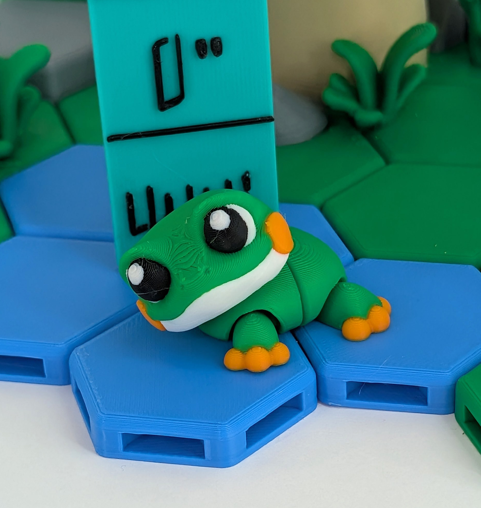 Articulated Tree Frog 3D Printed Model